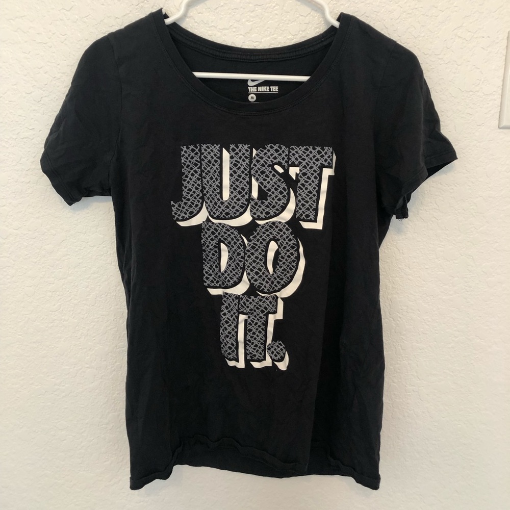 Black Nike T-shirt